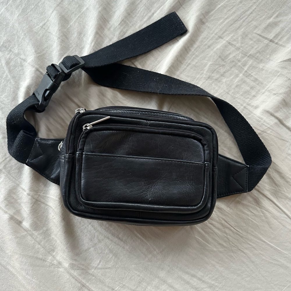 ROYCE New York Black Belt Bag with Adjustable Strap